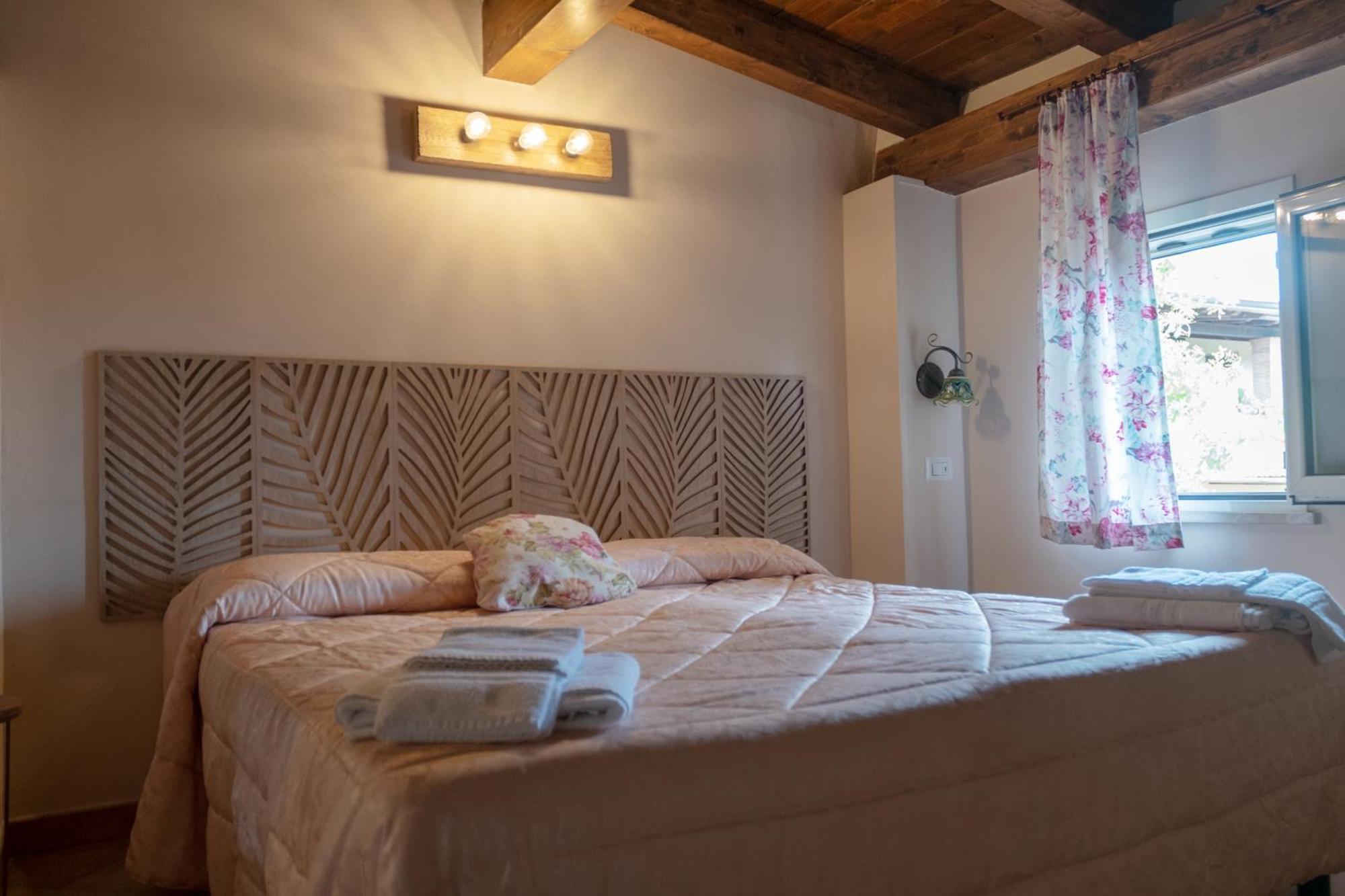 I Lecci Guesthouse ซาน เฟลิเช เชร์ชีโอ ภายนอก รูปภาพ