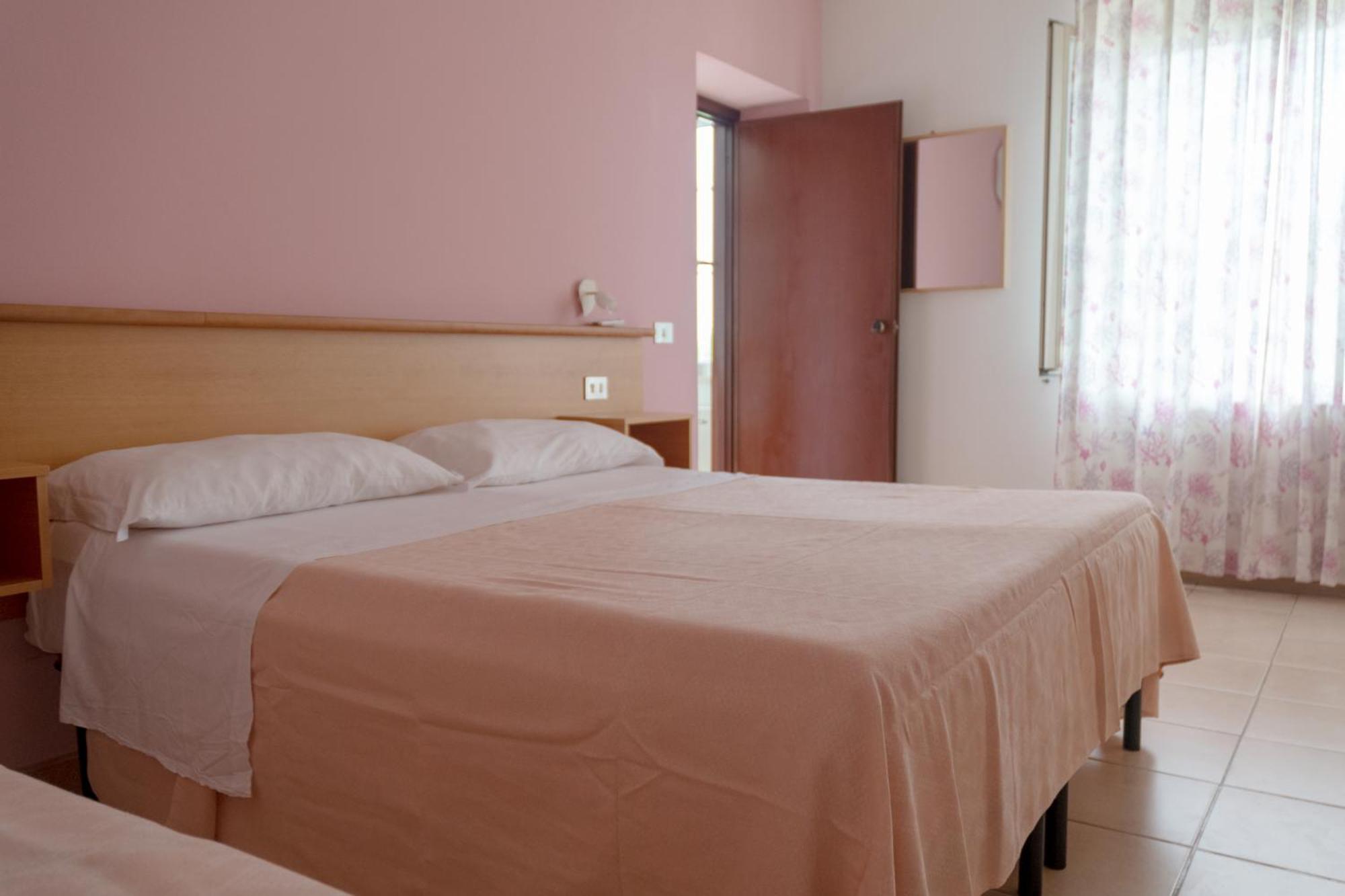I Lecci Guesthouse ซาน เฟลิเช เชร์ชีโอ ภายนอก รูปภาพ